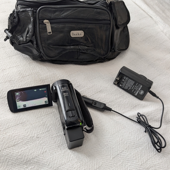 Canon VIXIA HF R800 Camcorder Black - Picture 2 of 9